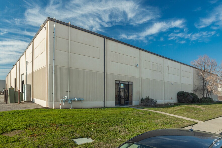 Primary Photo Of 5800 Alder Ave, Sacramento Warehouse For Lease