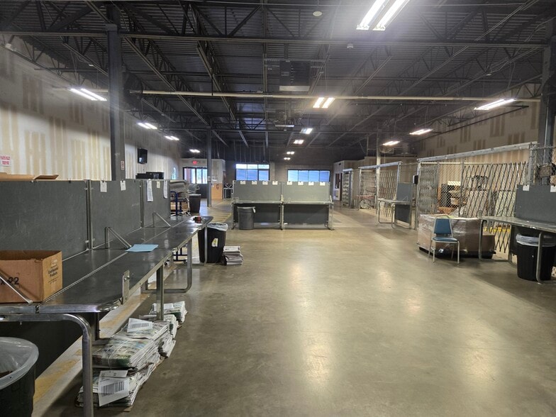 More Photos Of 2960 Technology Pl, Waldorf Research And Development For Lease
