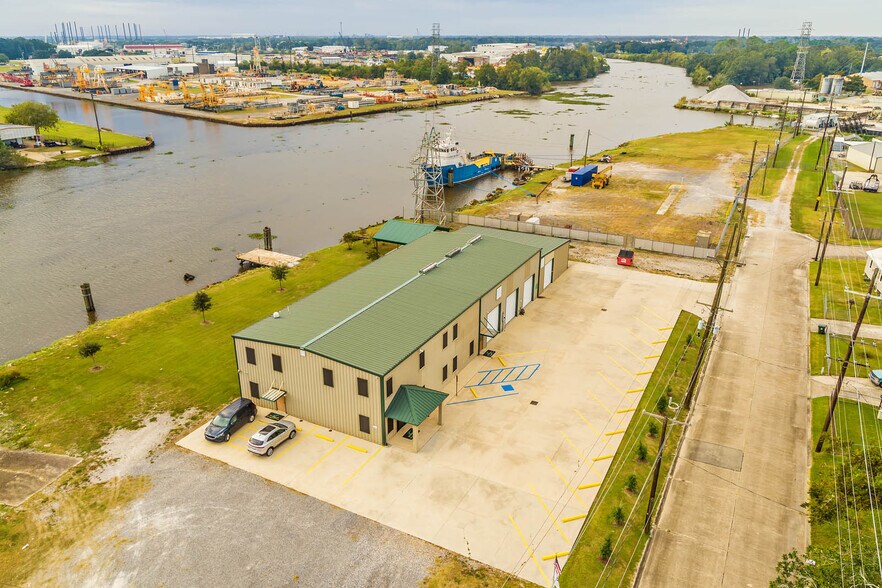More Photos Of 1711 Dunn St, Houma Service For Lease