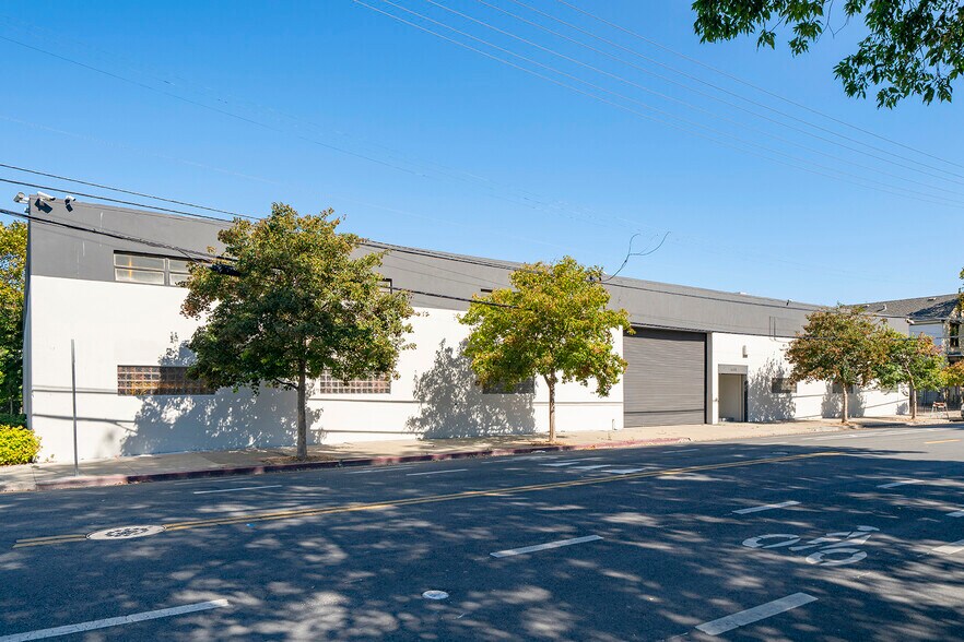 Primary Photo Of 1680 14th St, Oakland Warehouse For Lease