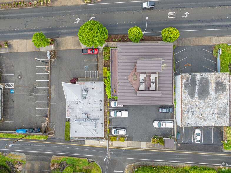 More Photos Of 22608 Marine View Dr S, Des Moines Office For Sale