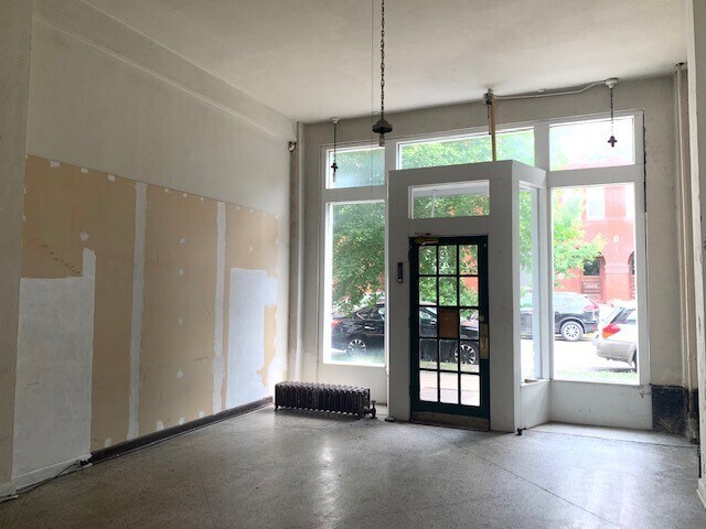 More Photos Of 2443-2451 Nicollet Ave, Minneapolis Apartments For Lease