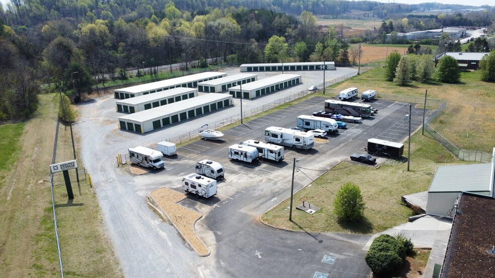 More Photos Of 511 Old Riceville Rd, Athens Self Storage For Sale