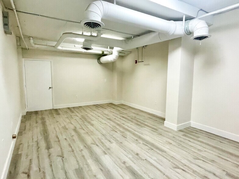 More Photos Of 3339 Virginia St, Coconut Grove Apartments For Lease