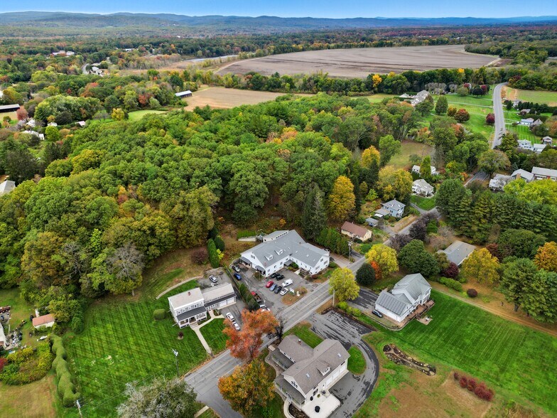 More Photos Of 131 Main St, Hatfield Loft Creative Space For Lease