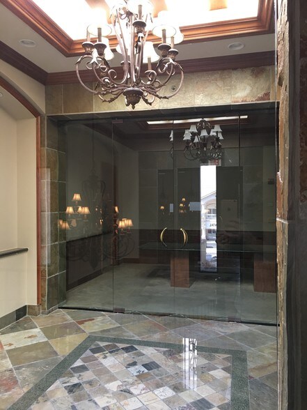 More Photos Of 2575 Montessouri St, Las Vegas Loft Creative Space For Lease