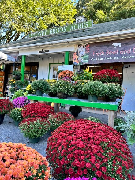 More Photos Of 3 Plain Rd, Westford Garden Center For Sale
