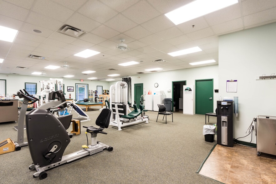 More Photos Of 3455 Ga-81, Loganville Medical For Sale