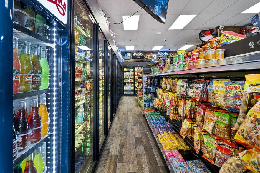More Photos Of 3715 International Blvd, Oakland Convenience Store For Sale