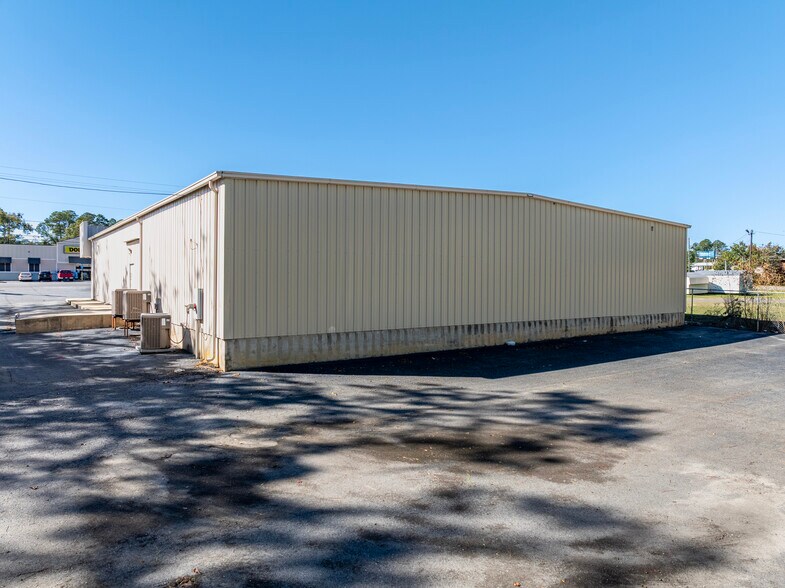 More Photos Of 1619 Tift Ave N, Tifton Freestanding For Sale