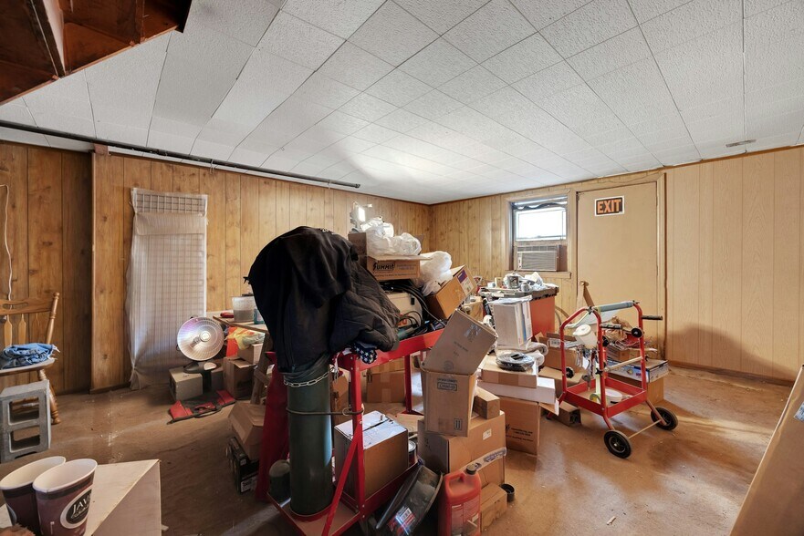 More Photos Of 18 McDermott Pl, Bergenfield Industrial For Sale