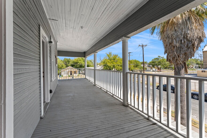 More Photos Of 419 Harding Pl, San Antonio Apartments For Sale