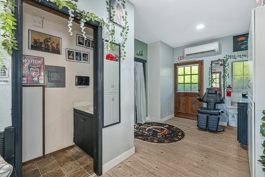 More Photos Of 10015 Alta Sierra Dr, Grass Valley Office Residential For Sale