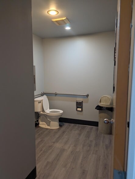 More Photos Of 7405 Brandt Pike, Huber Heights Medical For Sale