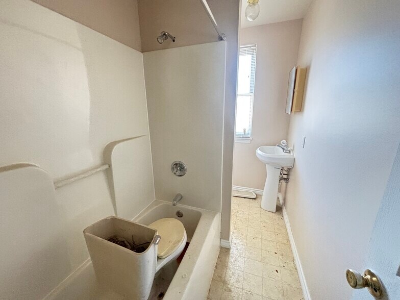 More Photos Of 539-547 45th St, Baltimore Apartments For Sale