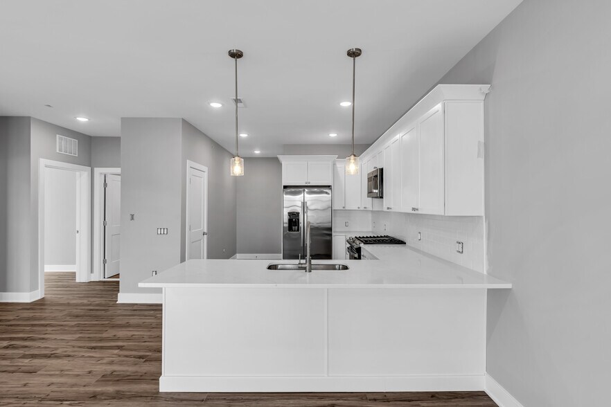 More Photos Of 33 Union Ave, Manasquan Apartments For Sale