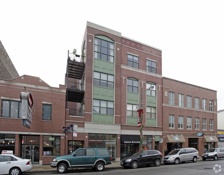 Primary Photo Of 3118 N Lincoln Ave, Chicago Apartments For Sale