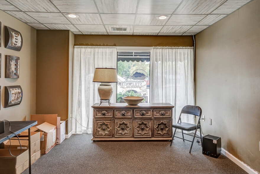 More Photos Of 707 E Elk Ave, Elizabethton Storefront Retail Office For Sale