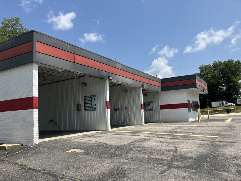 More Photos Of 1004 William St, Cape Girardeau Carwash For Sale