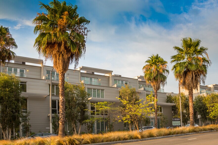 More Photos Of 3450 Cahuenga Blvd W, Los Angeles Office Residential For Lease