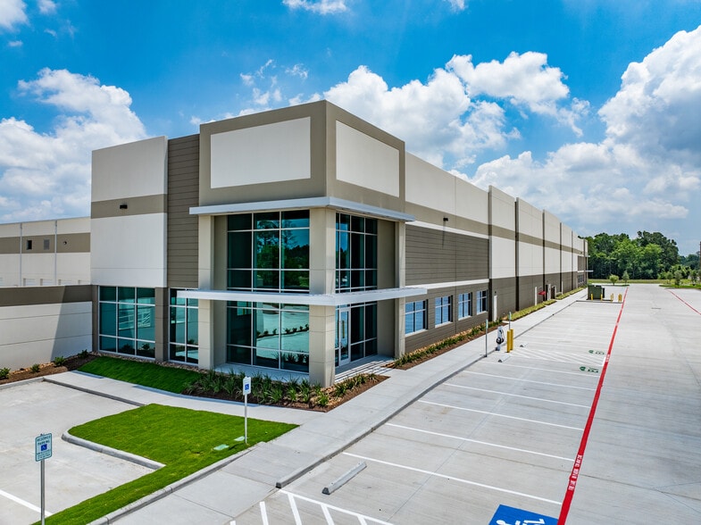 More Photos Of 5150 Greens Rd, Houston Unknown For Lease