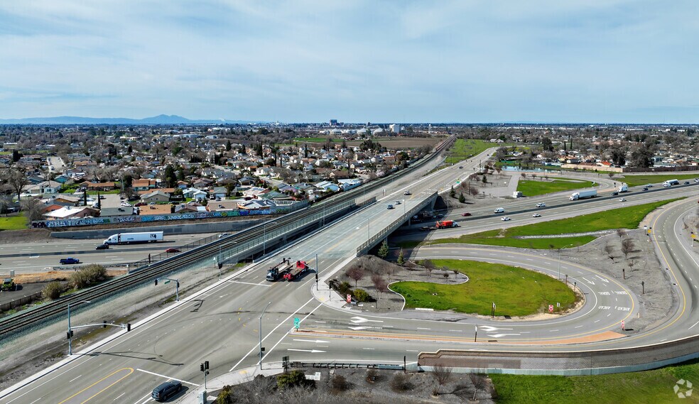 More Photos Of 1881 E Market St, Stockton Land For Sale