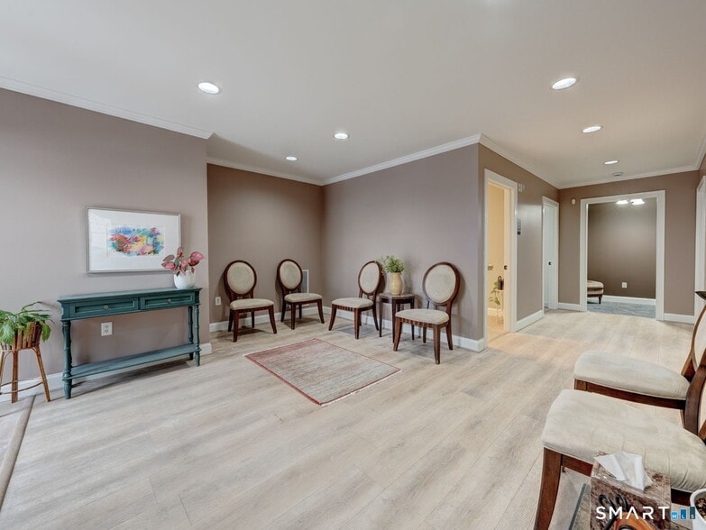 More Photos Of 225 Oakland Rd, South Windsor Office For Sale