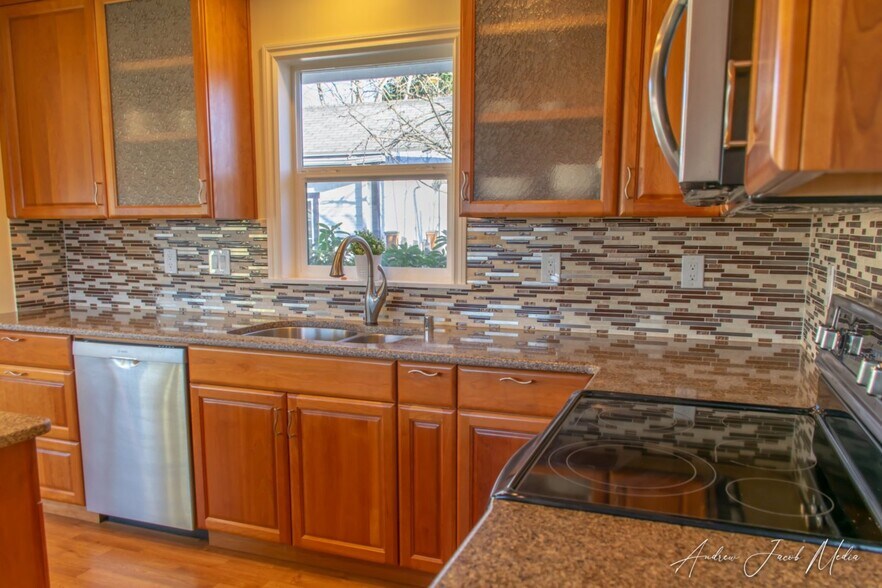 More Photos Of 436 Wells Ave N, Renton Apartments For Sale