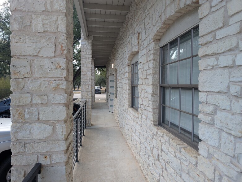 More Photos Of 9809 Anderson Mill Rd, Austin Loft Creative Space For Lease