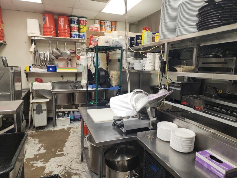 More Photos Of 111 W Olympia Ave, Punta Gorda Restaurant For Sale