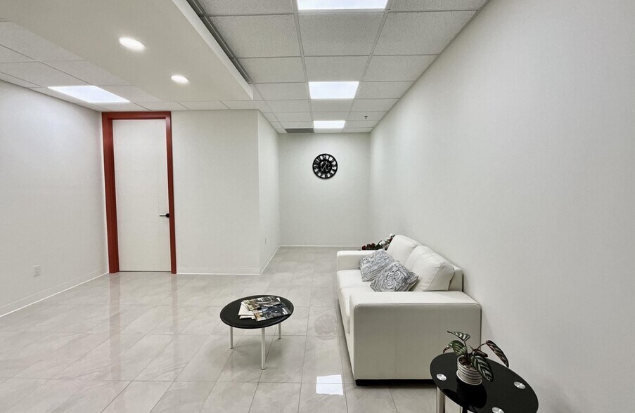 More Photos Of 10410 102 Av NW, Edmonton Office For Sale