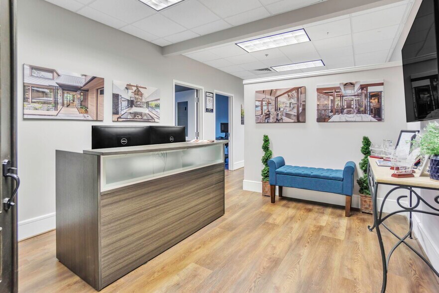 More Photos Of 3598 Highway 11, Travelers Rest Medical For Sale