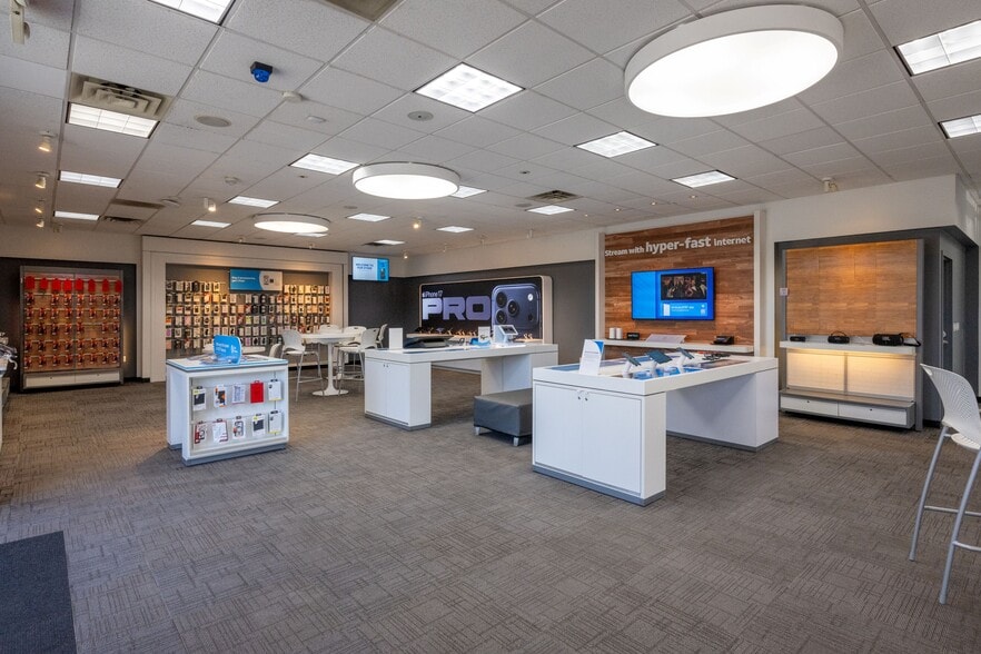 More Photos Of 4180 Truxtun Ave, Bakersfield General Retail For Sale