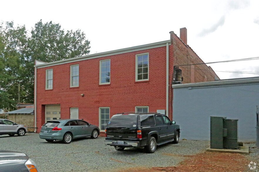 More Photos Of 44 Hillsboro St, Pittsboro Storefront Retail Office For Lease