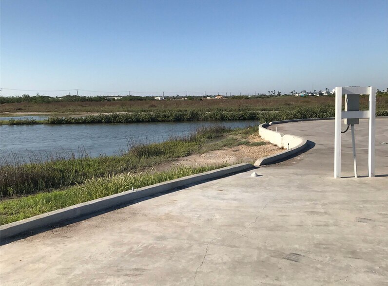 More Photos Of 2707 TX-35 Business N, Aransas Pass Land For Sale