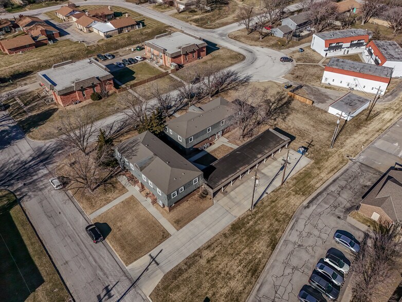 More Photos Of 3102 Sierra Pky, Hutchinson Apartments For Sale