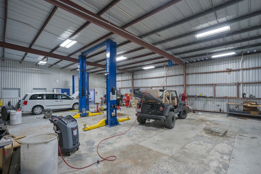 More Photos Of 2101 Central Blvd, Brownsville Auto Dealership For Sale