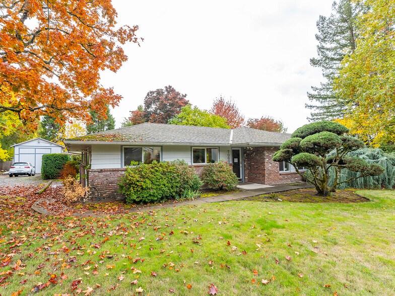 More Photos Of 7060 SW Beveland Rd, Portland Office For Sale