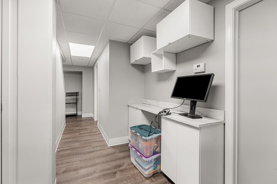 More Photos Of 859 Washington St, Easton Office For Lease