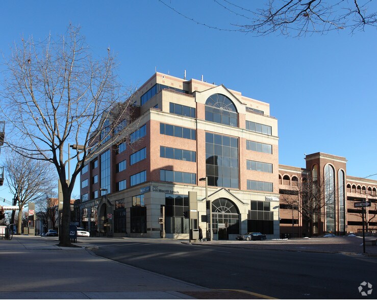 More Photos Of 30 W Patrick St, Frederick Office Residential For Lease