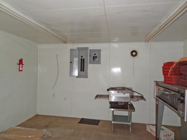 More Photos Of 6281 Nestorville Rd, Philippi Carwash For Sale