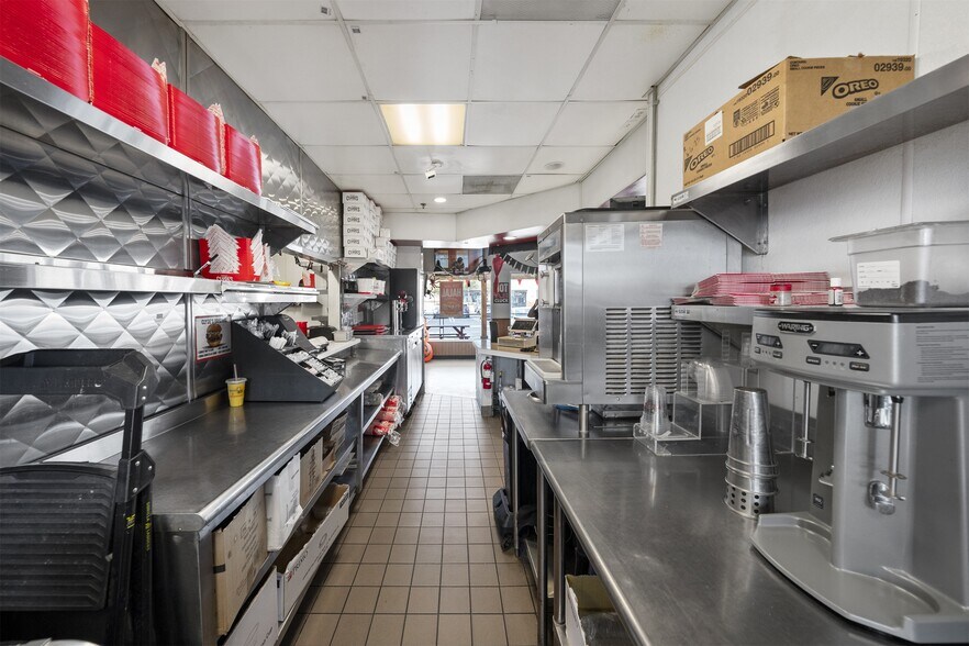 More Photos Of 8790 Central Ave, Montclair Fast Food For Sale