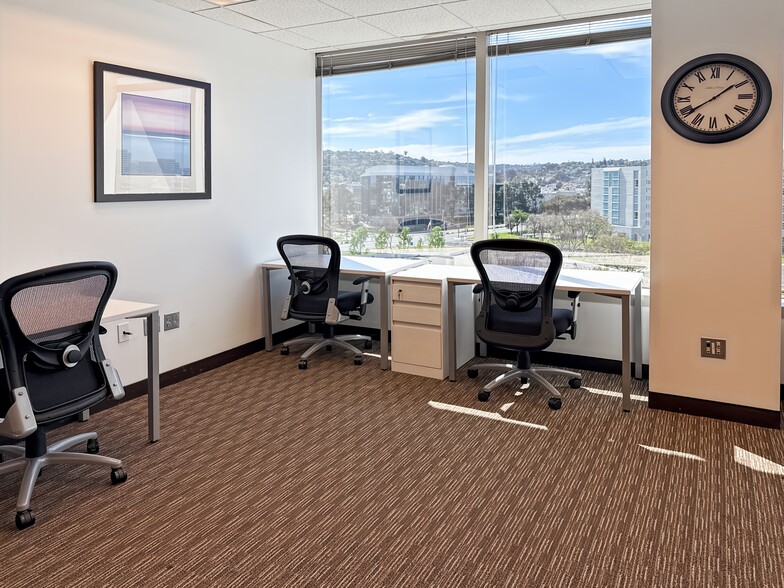 More Photos Of 303 Twin Dolphin Dr, Redwood City Coworking Space