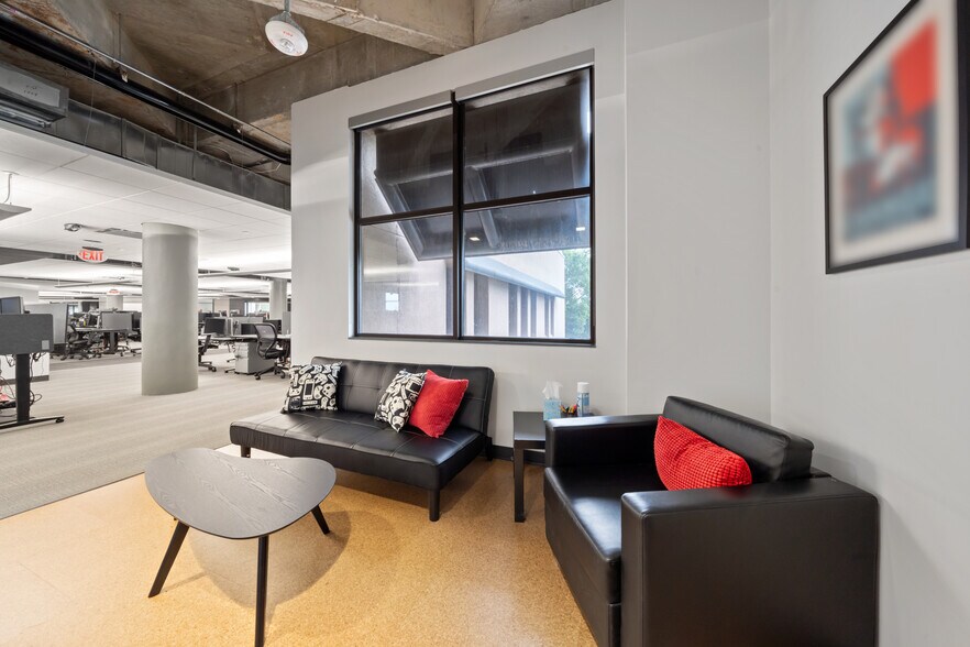 More Photos Of 7620 Guadalupe St, Austin Office For Lease