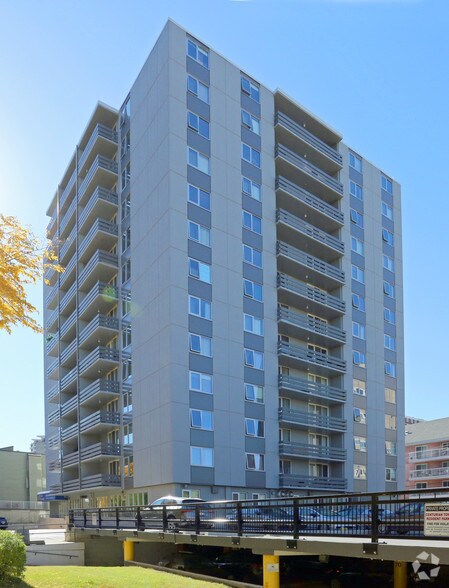 More Photos Of 10160 116th St NW, Edmonton Apartments For Sale