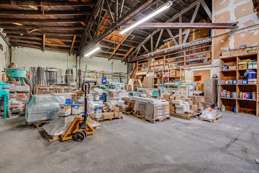 More Photos Of 5428 San Pablo Ave, Oakland Warehouse For Sale