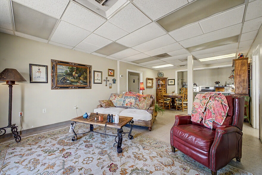More Photos Of 407 E Main St, San Manuel Warehouse For Sale