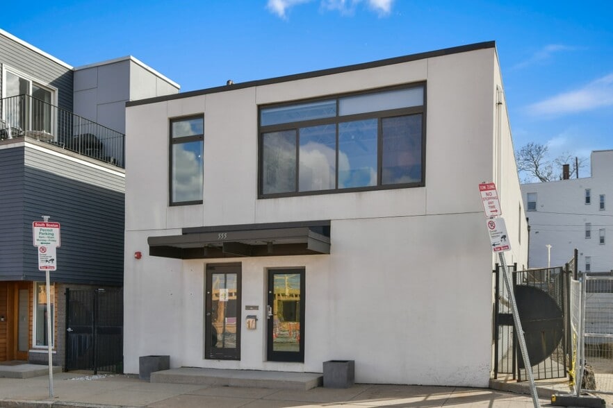 Primary Photo Of 555 E 2nd St, South Boston Loft Creative Space For Lease