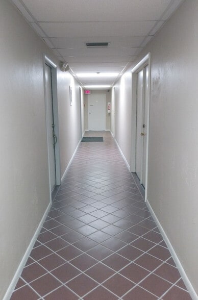 More Photos Of 3949 Evans Ave, Fort Myers Medical For Sale