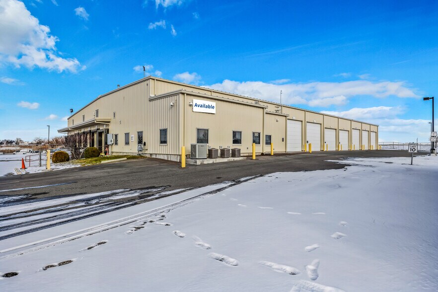 More Photos Of 382 American Ave, Jerome Warehouse For Lease